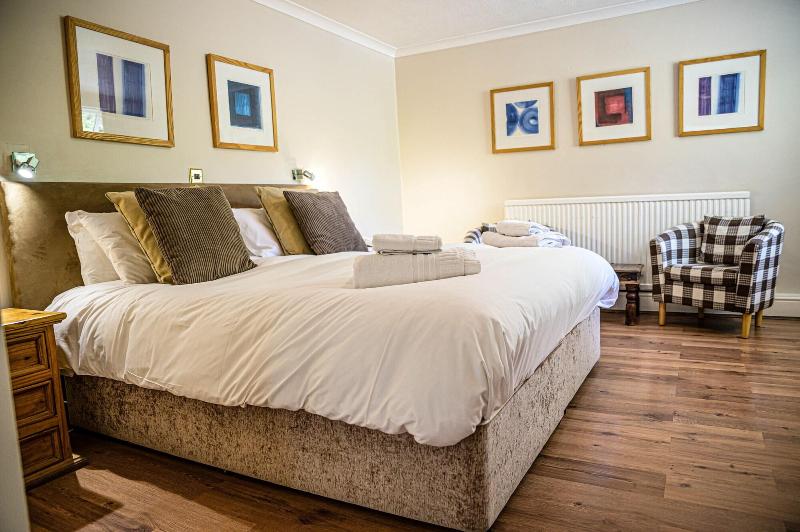 The Manor Hotel image