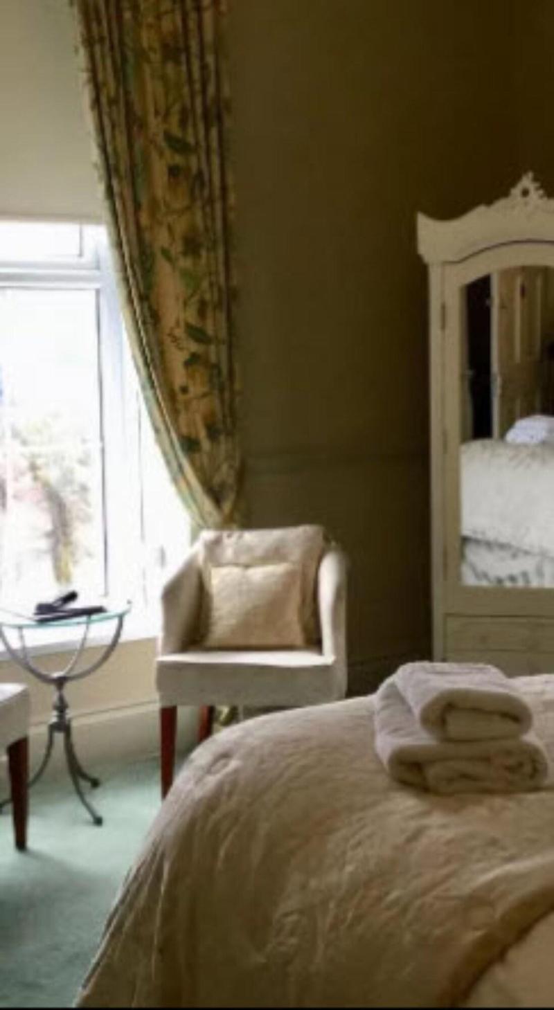 The Manor Hotel image
