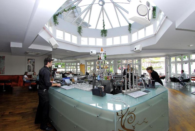 Royal Exeter Hotel BAR