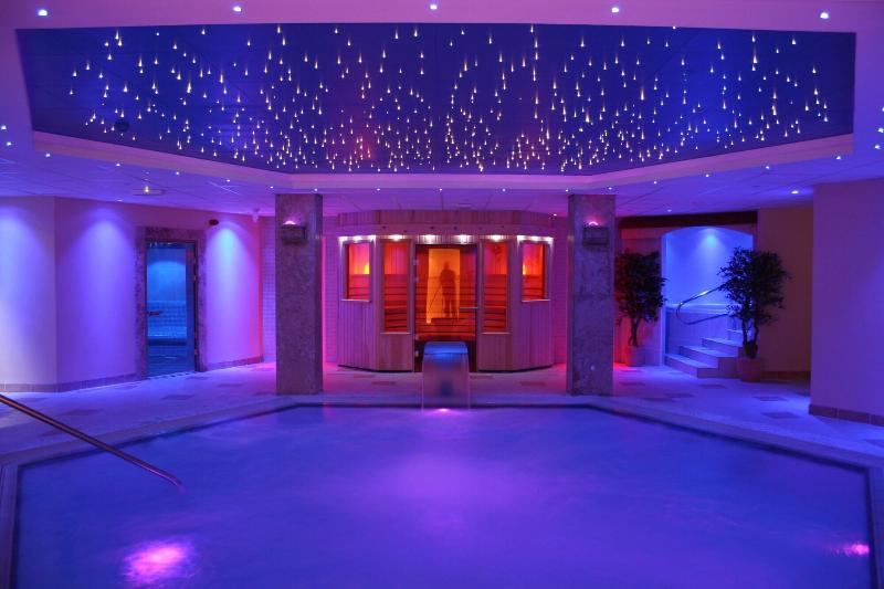 Cliff Hotel and Spa image