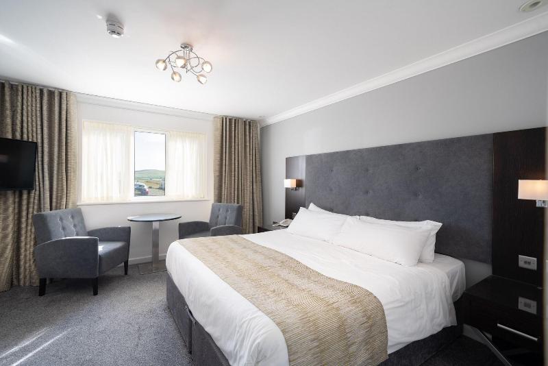 Cliff Hotel and Spa image