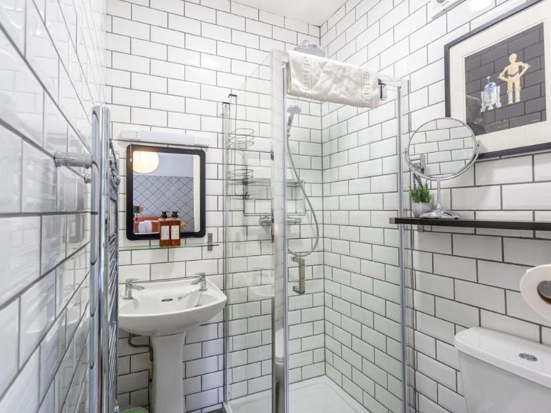 Norbury House Stylish Accommodation image