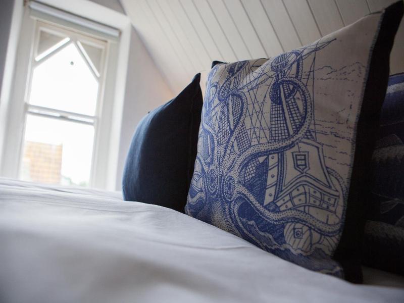 Norbury House Stylish Accommodation image
