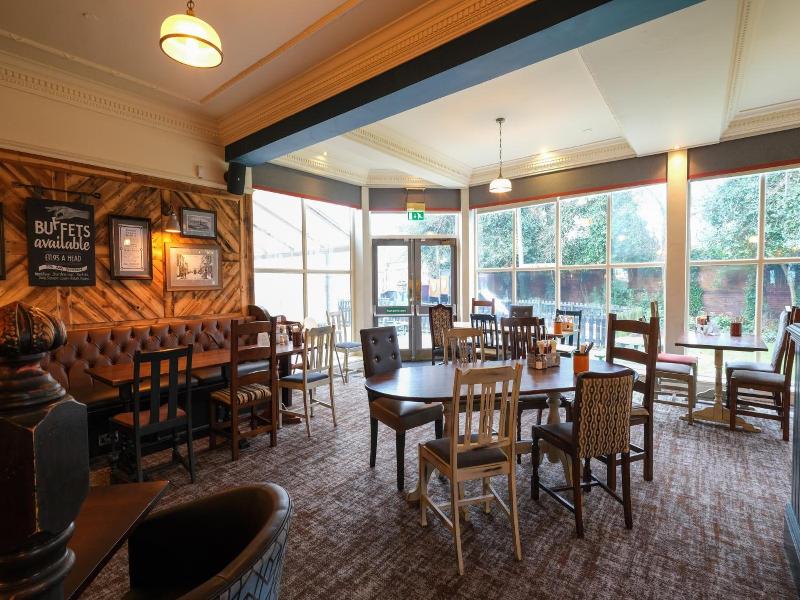 Brentwood Inn by Good Night Inns image