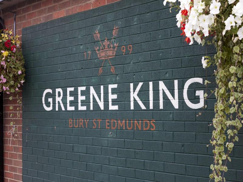 The Longshoot Hotel by Greene King Inns image