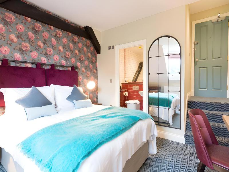 Hallgarth Manor House, Signature Collection image