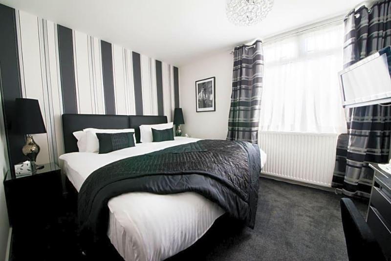 The Burnside Hotel image