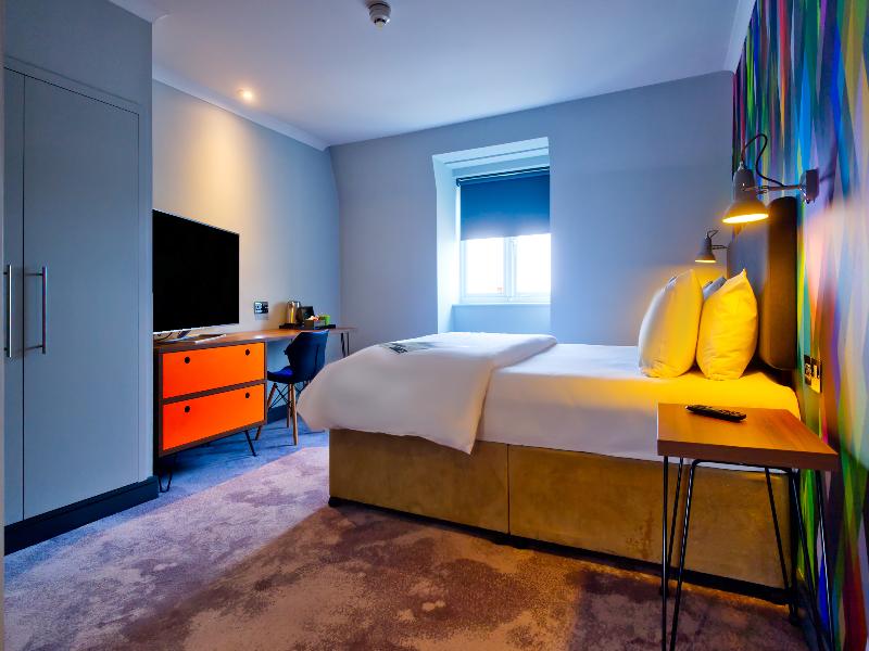 Village Hotel Hull image