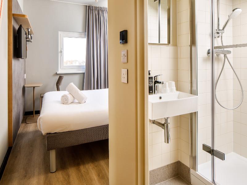 ibis budget Birmingham Centre image