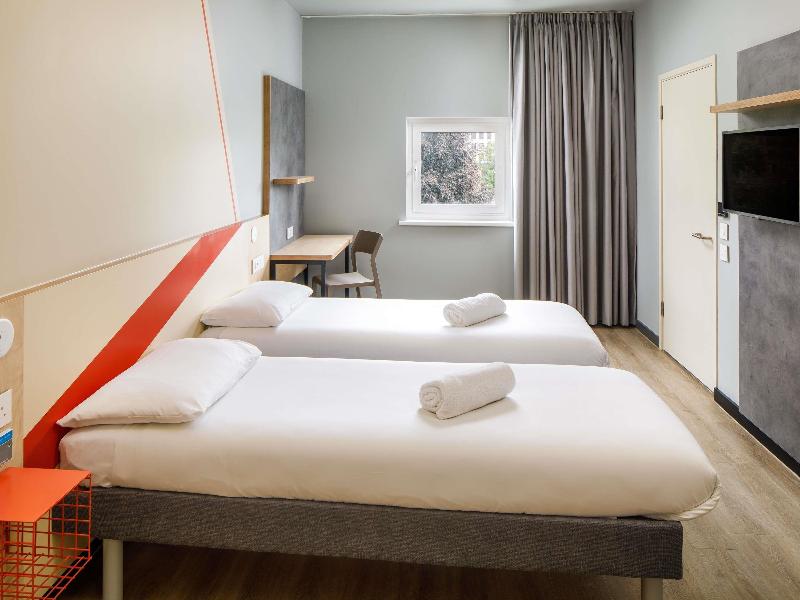ibis budget Birmingham Centre image