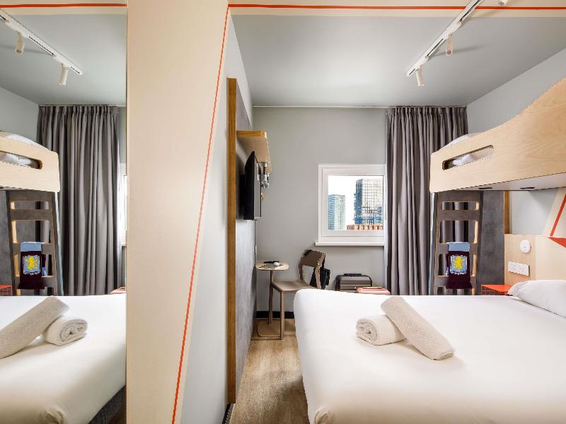 ibis budget Birmingham Centre image
