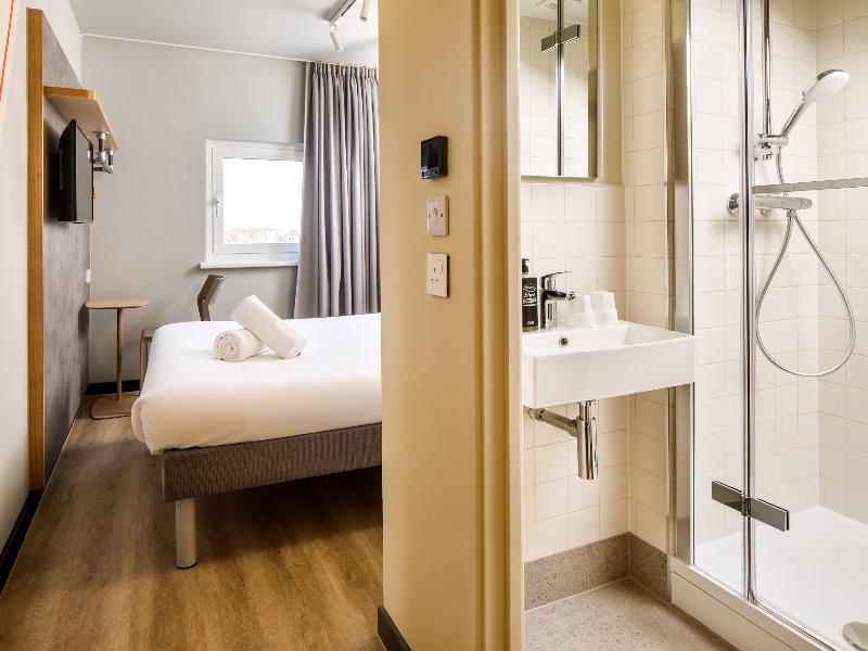 ibis budget Birmingham Centre image