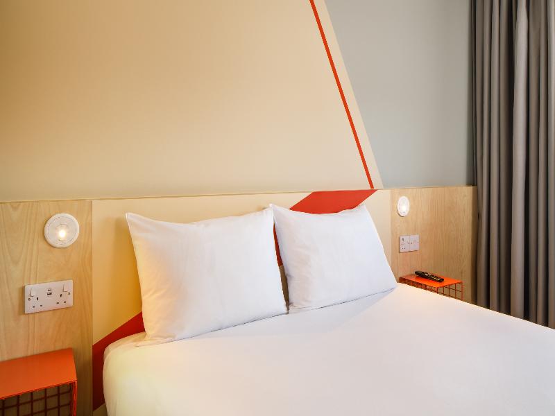 ibis budget Birmingham Centre image