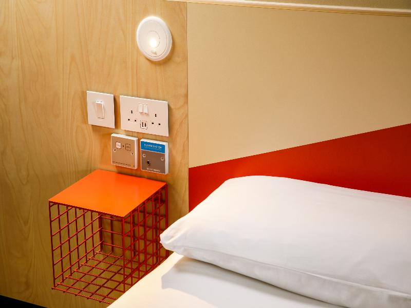 ibis budget Birmingham Centre image