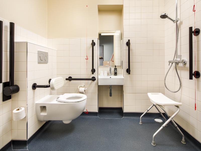 ibis budget Birmingham Centre image
