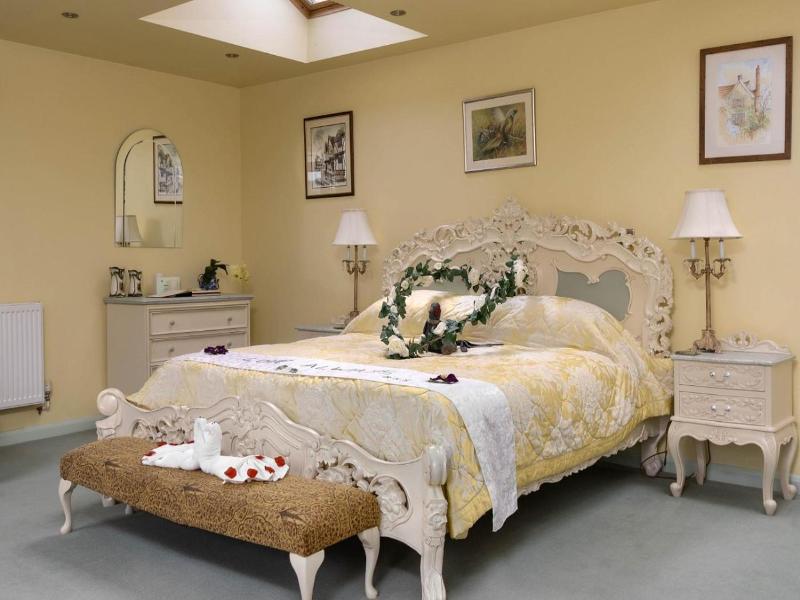 Pheasant Suites image
