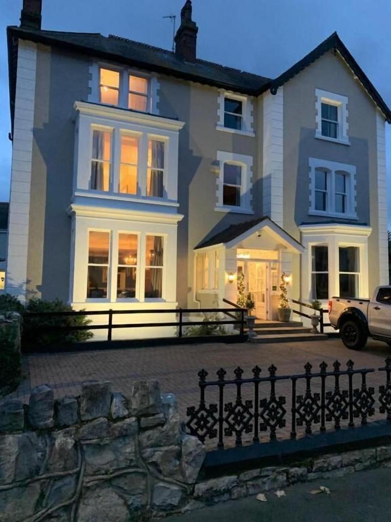 The Lansdowne Hotel image