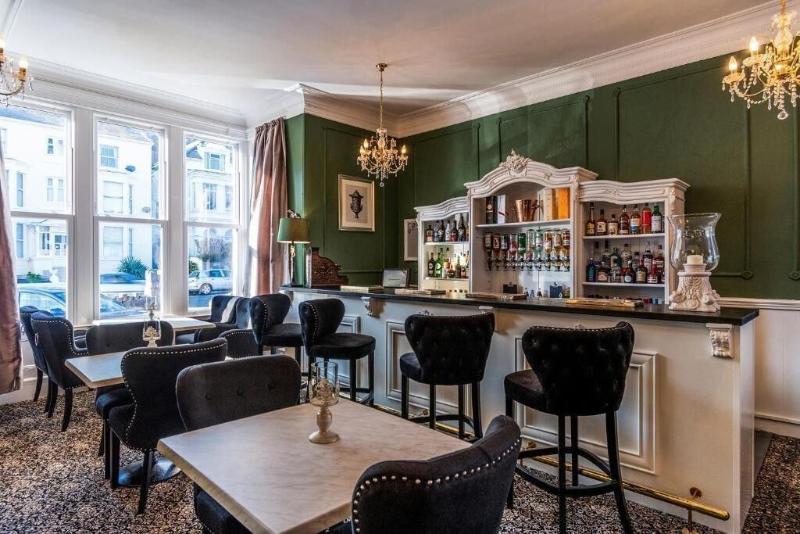 The Lansdowne Hotel image