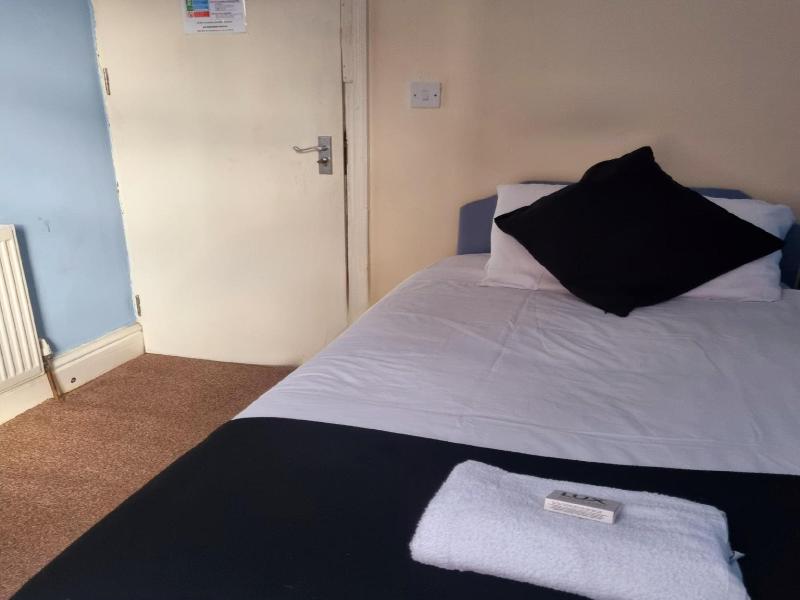 The New Osterley Hotel image