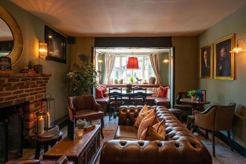 High Corner Inn image