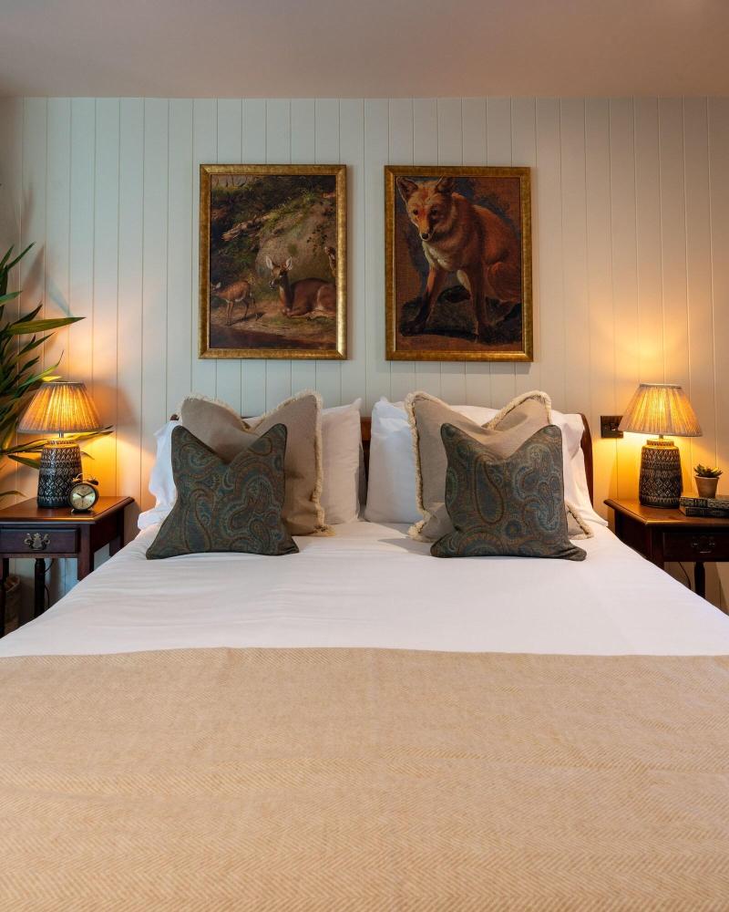High Corner Inn image