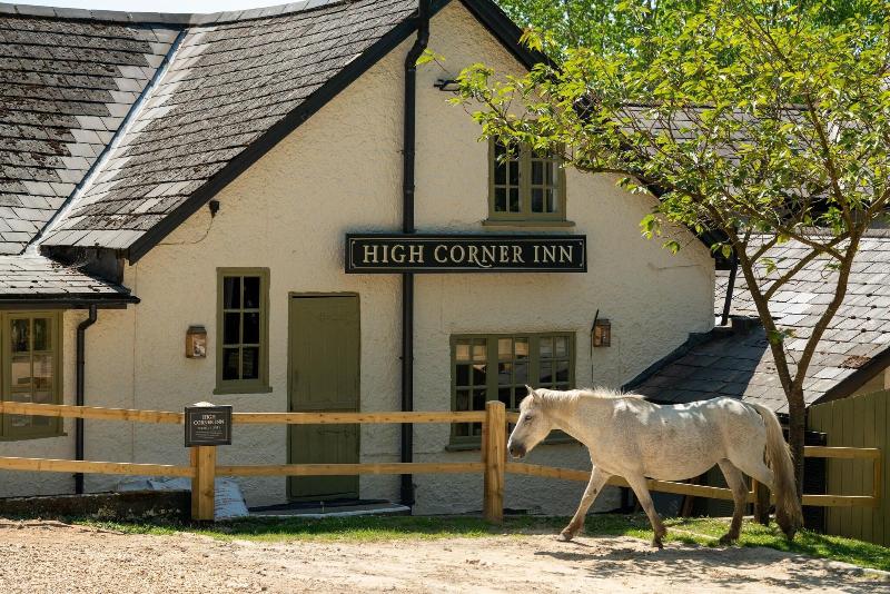 High Corner Inn image