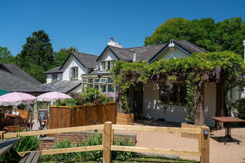 High Corner Inn image