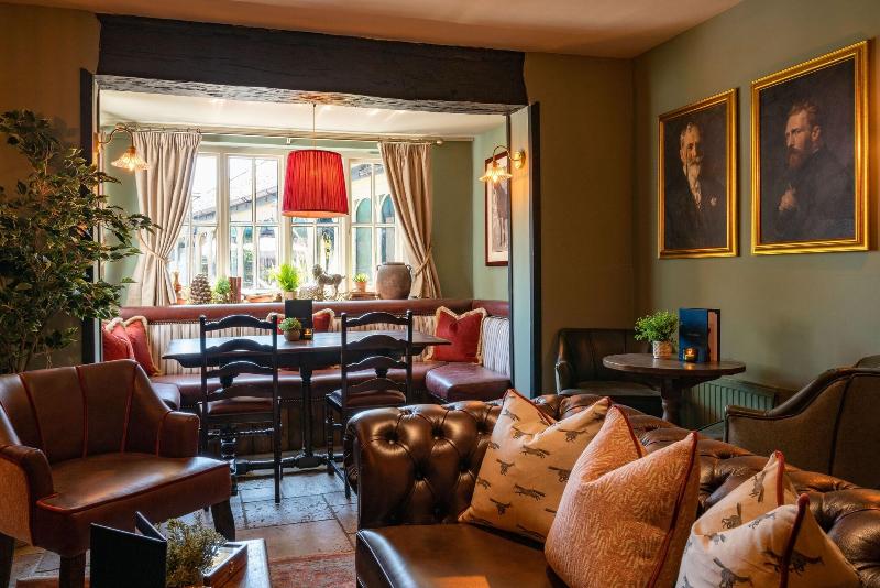 High Corner Inn image
