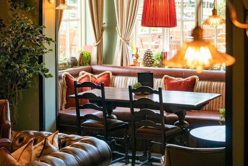 High Corner Inn image