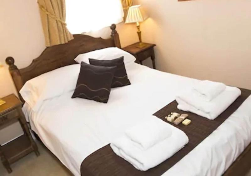 High Corner Inn image