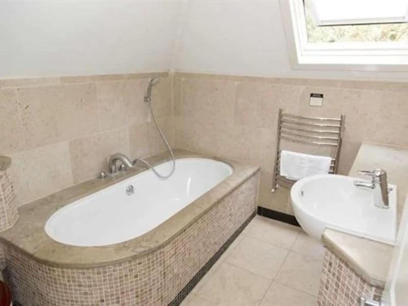 High Corner Inn image