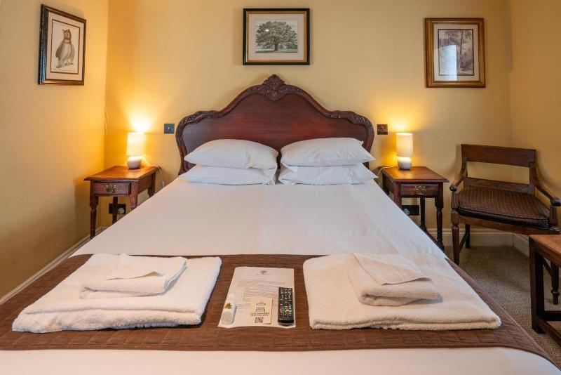 High Corner Inn image