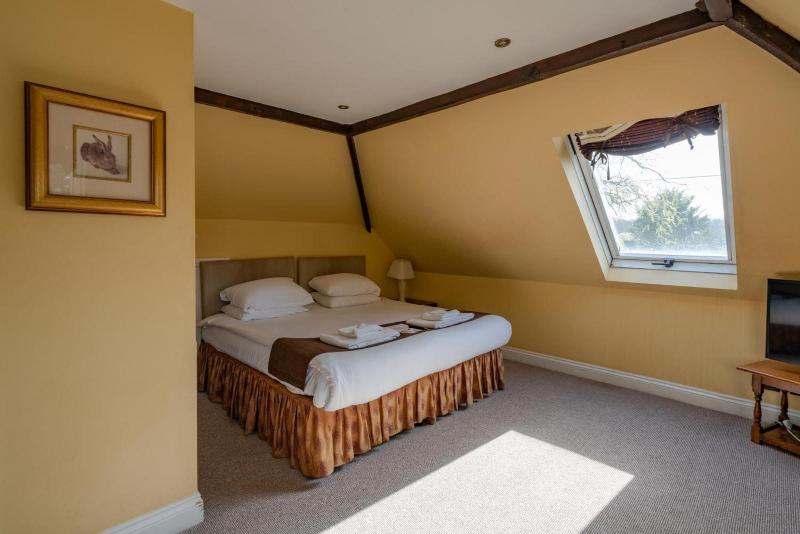 High Corner Inn image