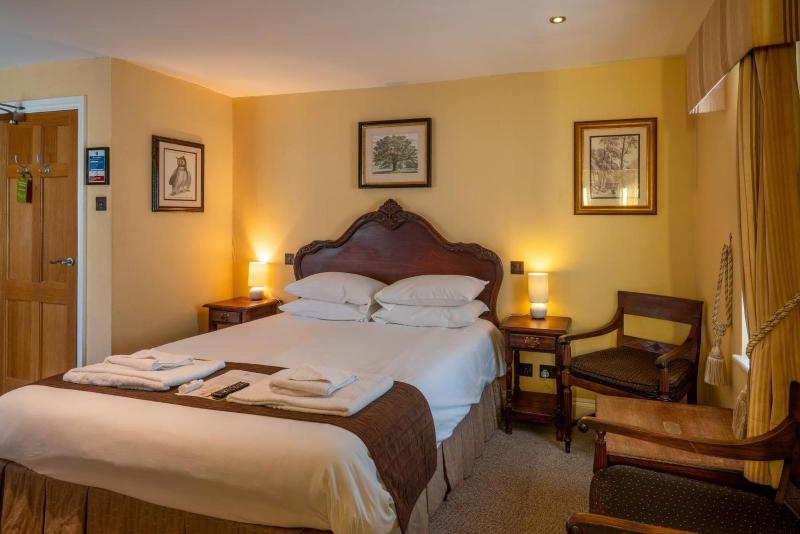 High Corner Inn image
