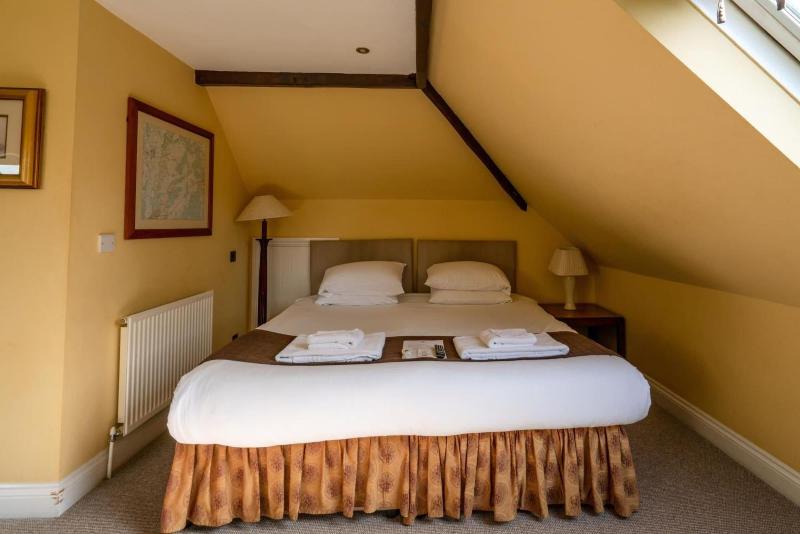 High Corner Inn image