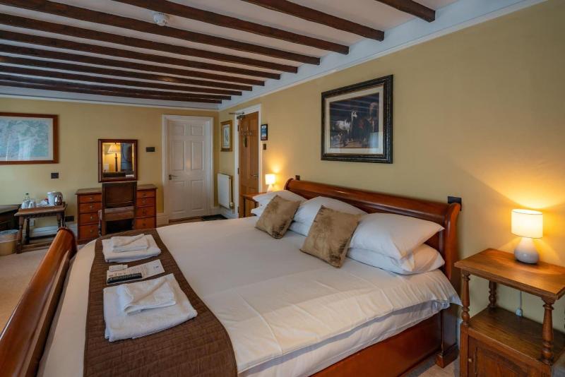 High Corner Inn image