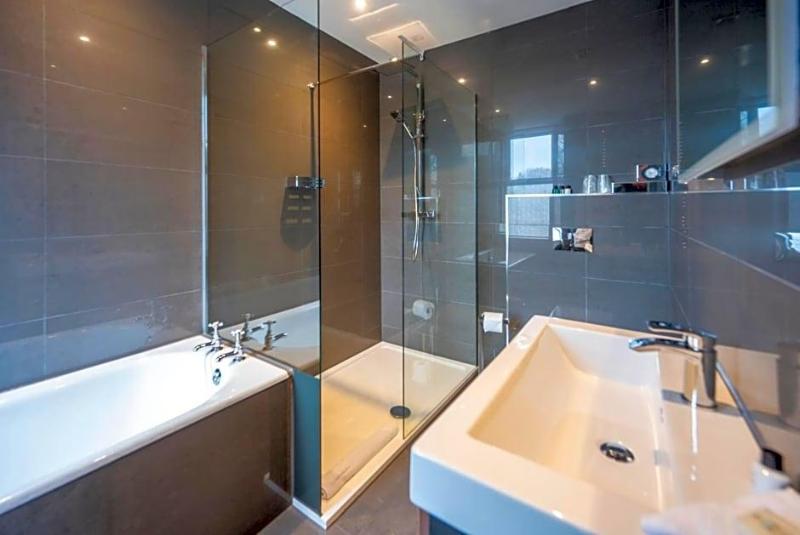 Heathmount Hotel image
