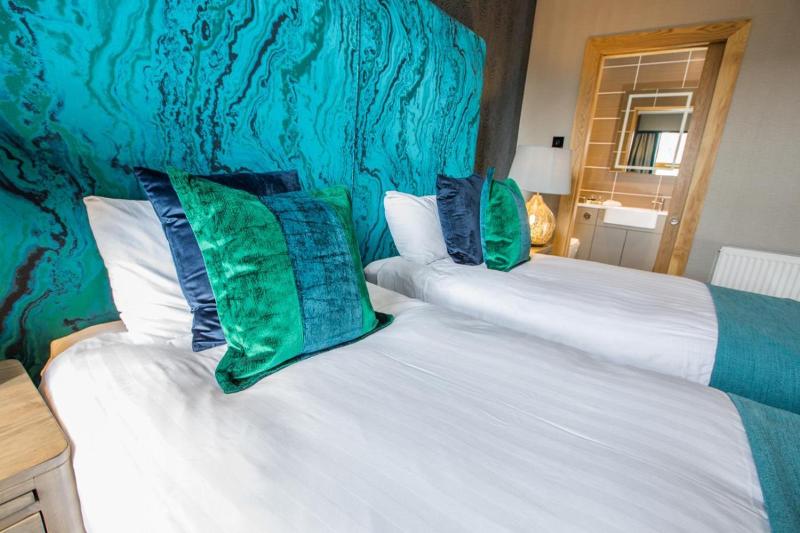 Heathmount Hotel image