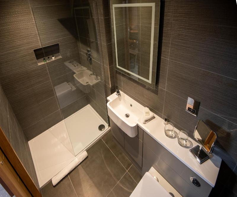 Heathmount Hotel image