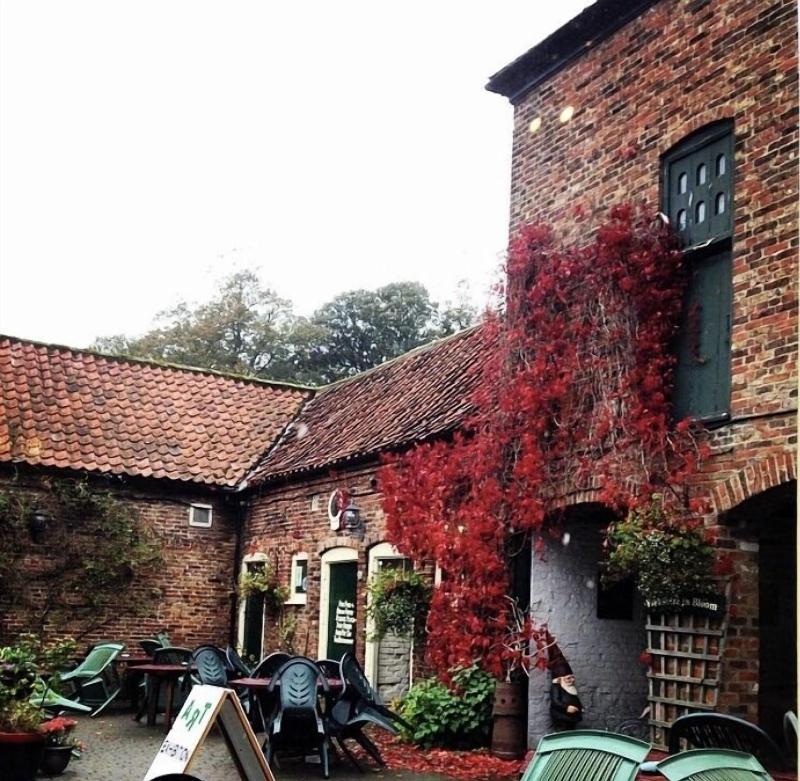 Wolds Village image