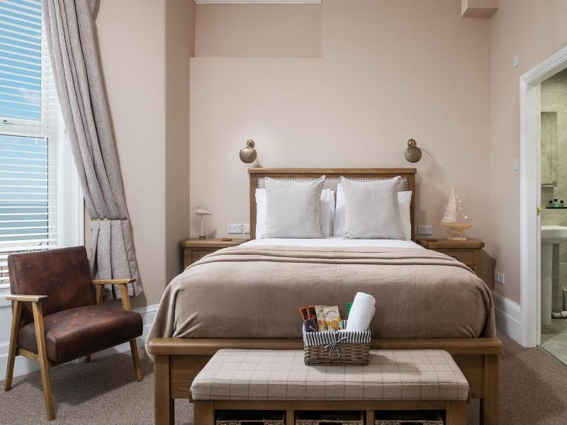 Buxton House Bed and Breakfast. image