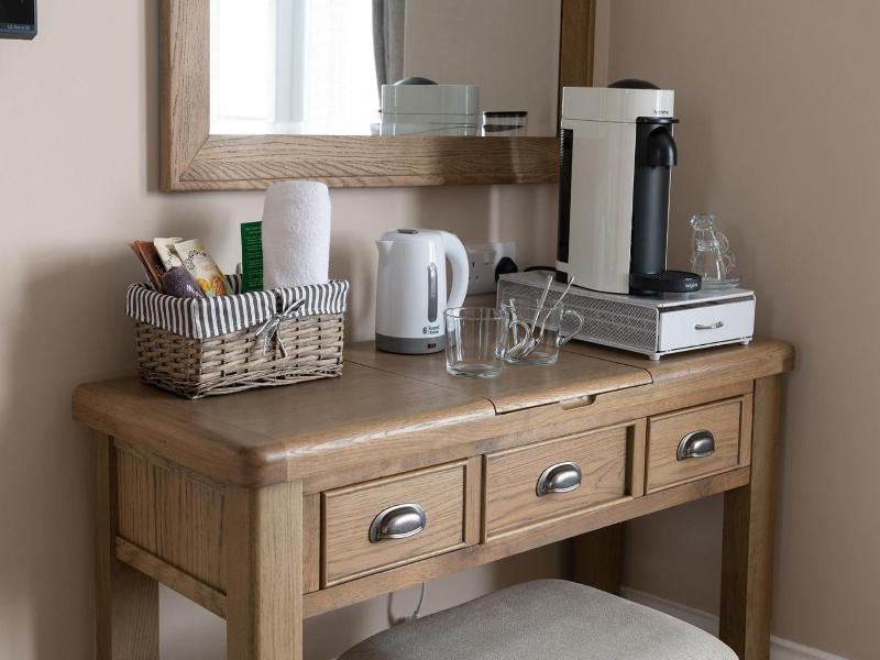 Buxton House Bed and Breakfast. image