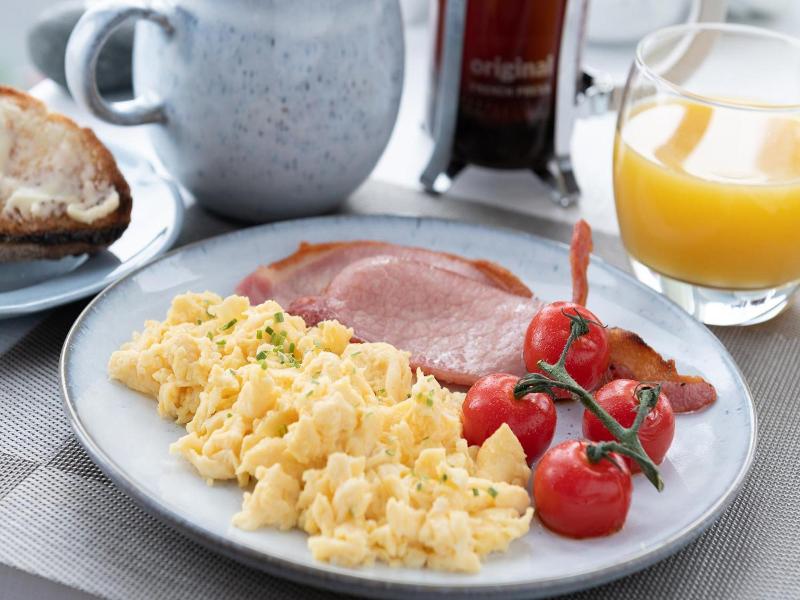 Buxton House Bed and Breakfast. image