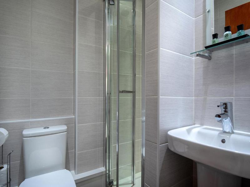 Buxton House Bed and Breakfast. image