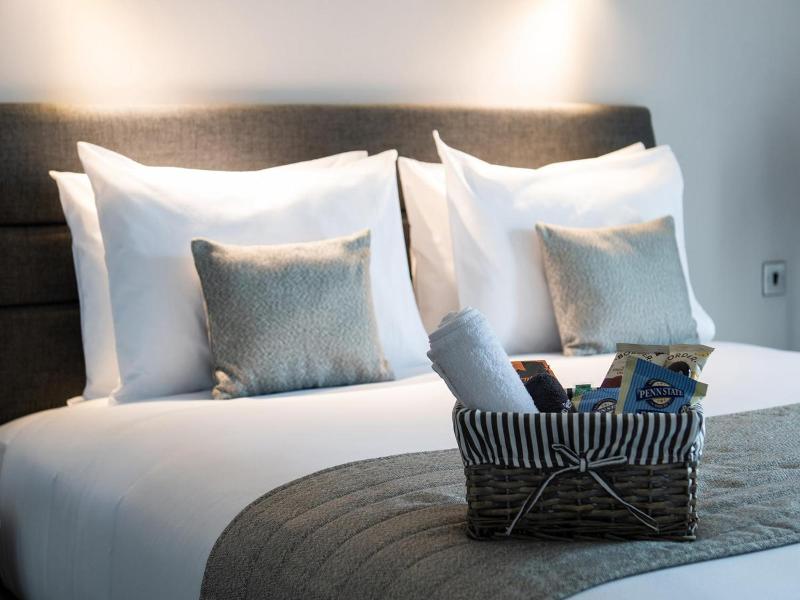 Buxton House Bed and Breakfast. image