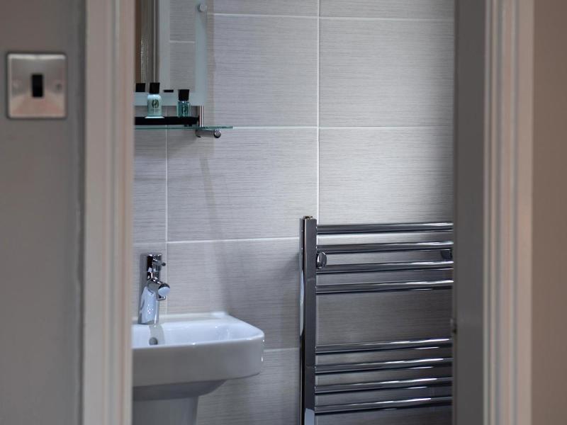 Buxton House Bed and Breakfast. image