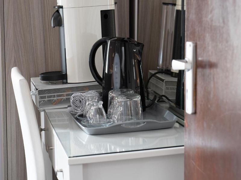 Buxton House Bed and Breakfast. image
