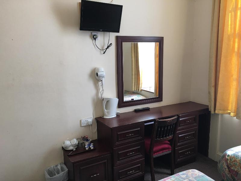 Smiths Hotel image