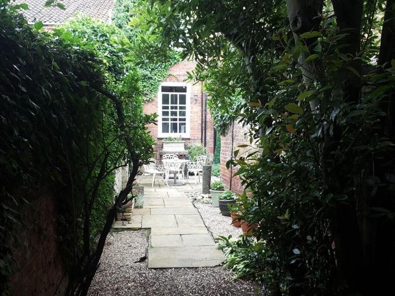 The Red House image
