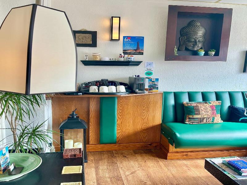Clifton Court Hotel  image
